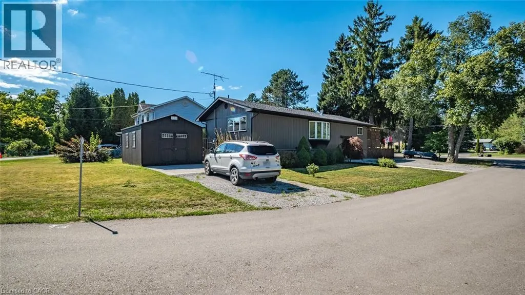 9 KIWANIS Avenue