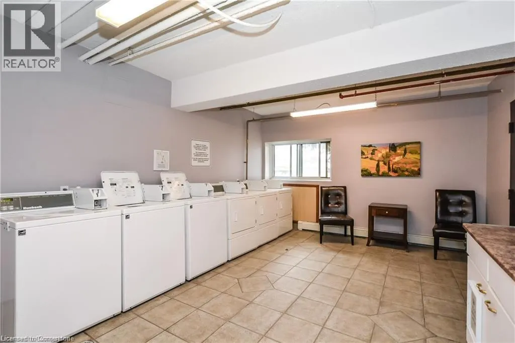283 FAIRWAY Road N Unit# 101, #101
