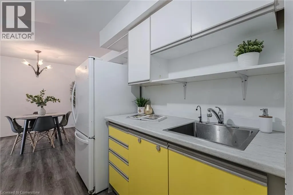 60 DONLY Drive S Unit# 210, #210