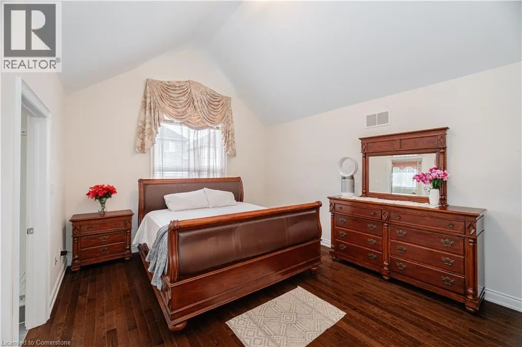756 FREEMONT Court