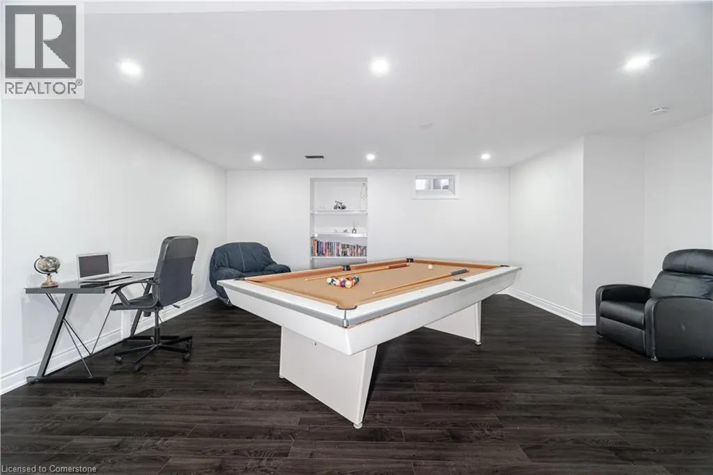 756 FREEMONT Court