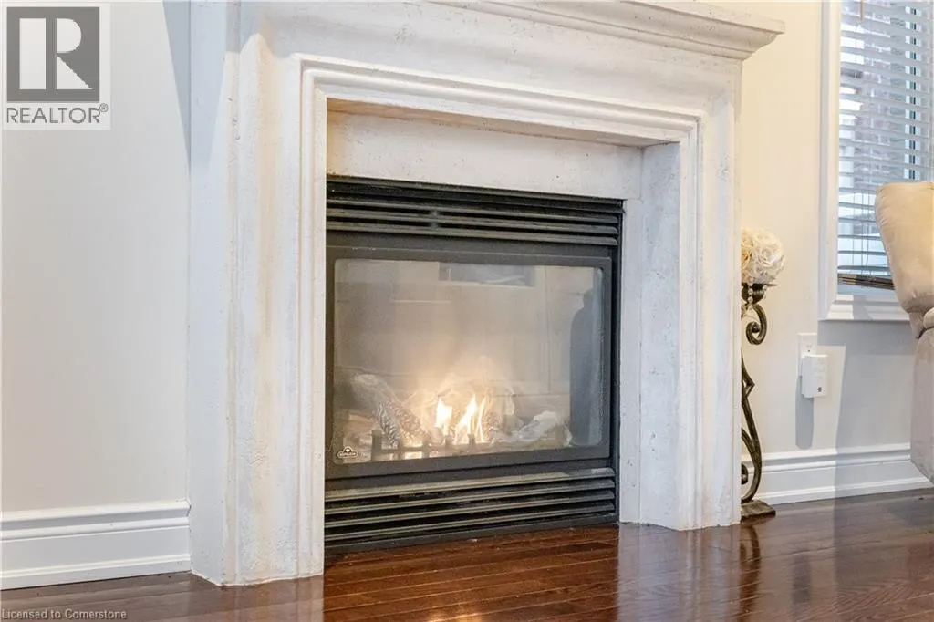 756 FREEMONT Court
