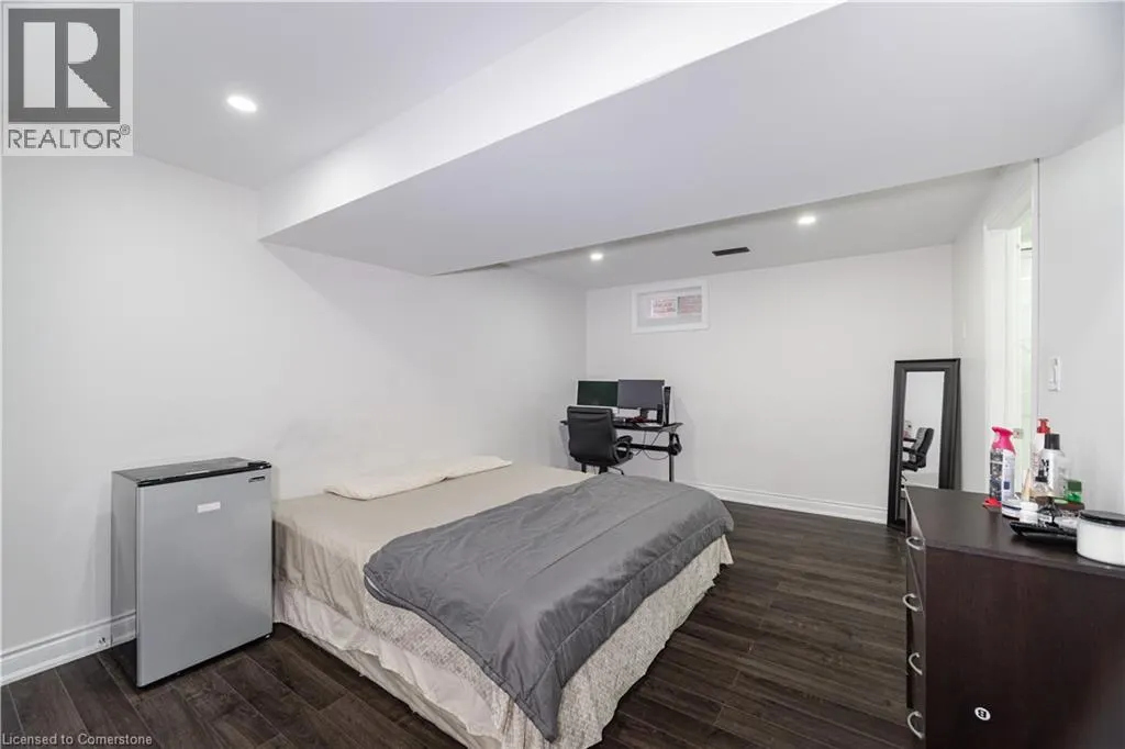 756 FREEMONT Court