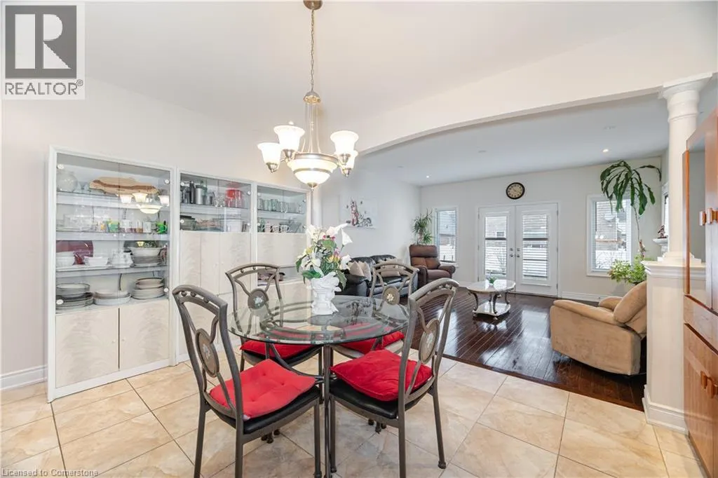 756 FREEMONT Court