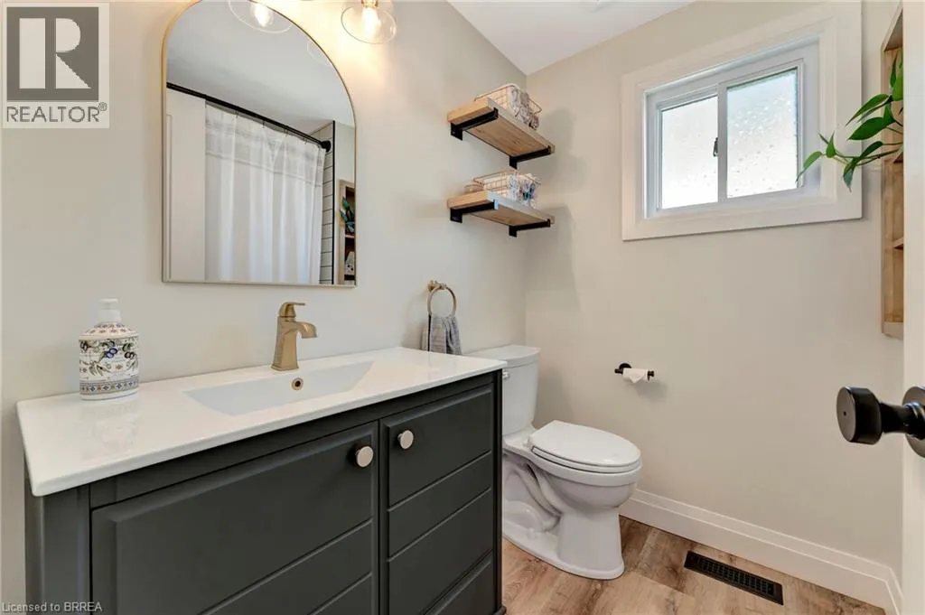 27 WHITE OWL Crescent