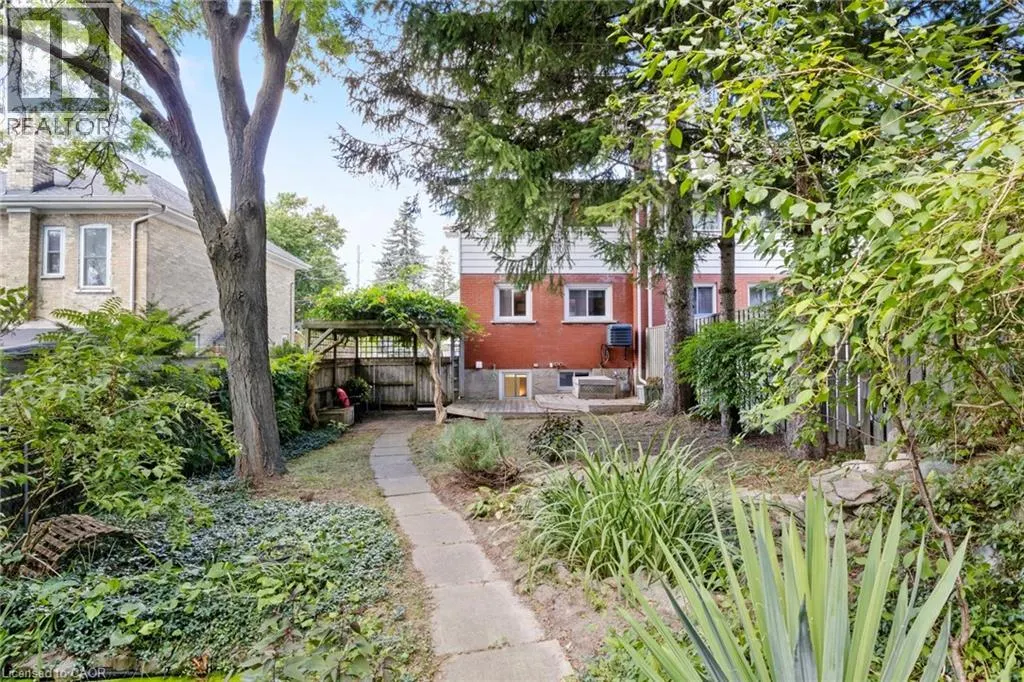 132 MAPLE Street