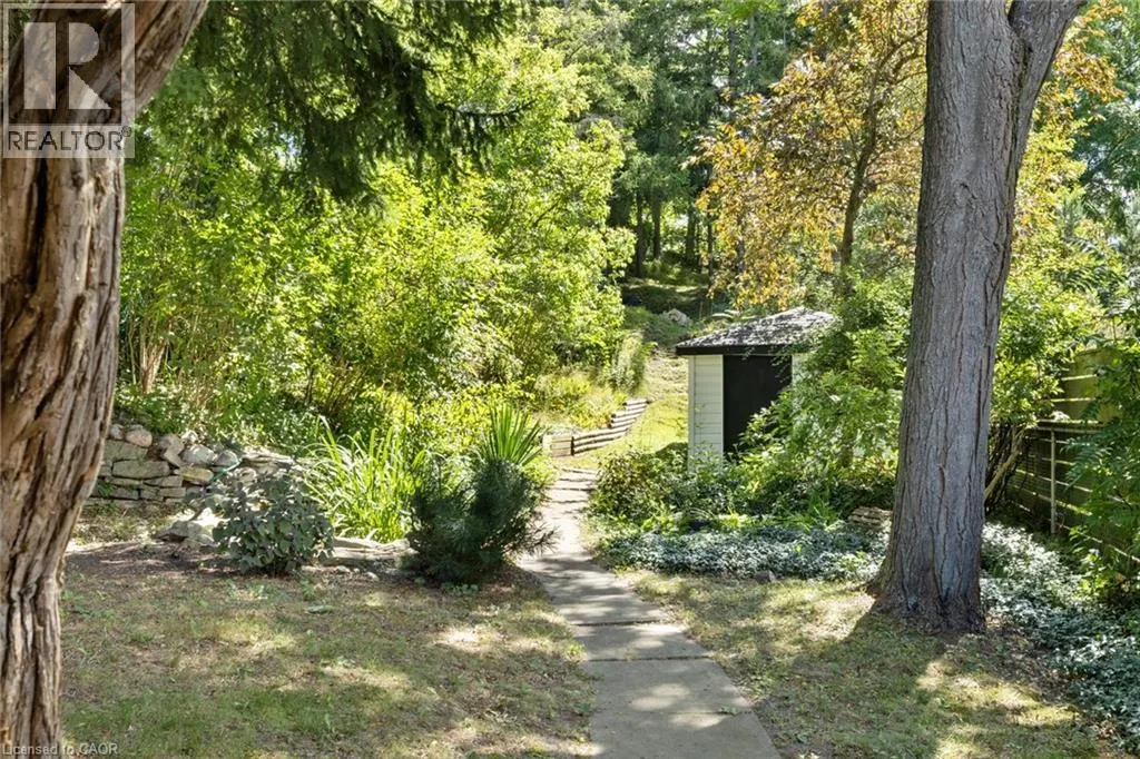 132 MAPLE Street