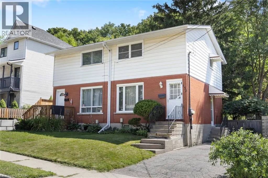 132 MAPLE Street