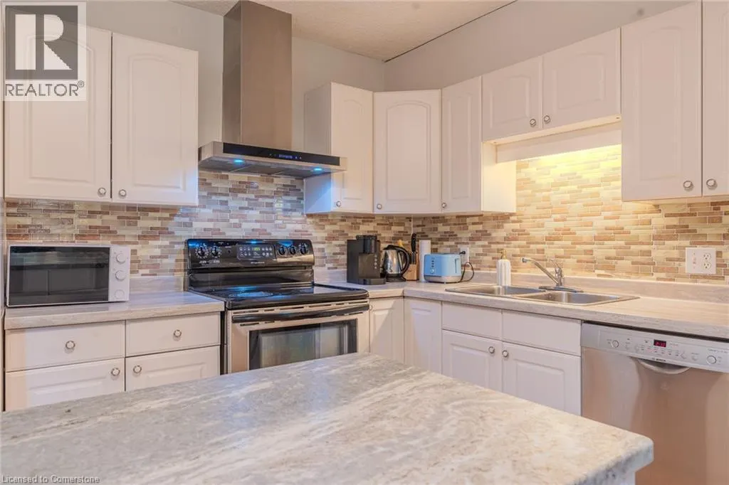 89 REDING Road Unit# Upper, #Upper