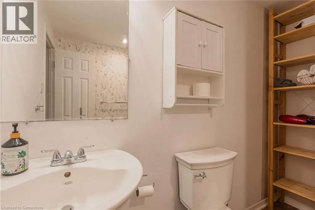 89 REDING Road Unit# Upper, #Upper