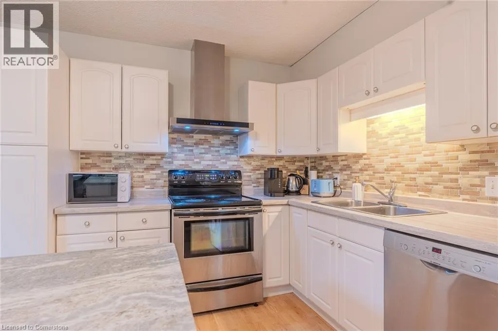 89 REDING Road Unit# Upper, #Upper
