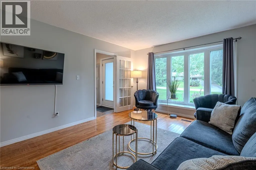 89 REDING Road Unit# Upper, #Upper