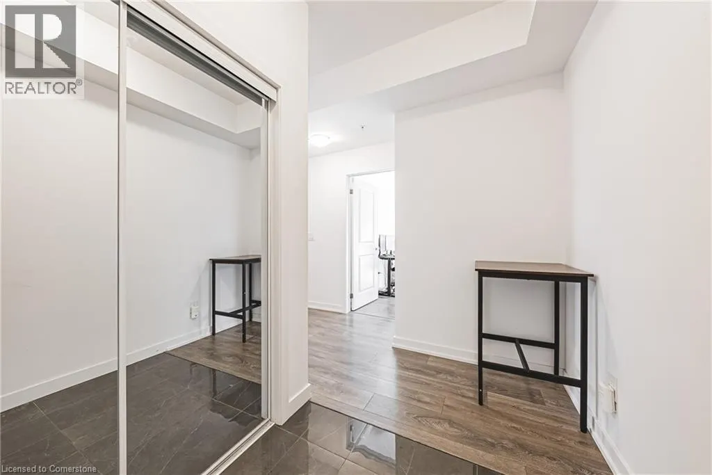 81 ROBINSON Street Unit# 302, #302