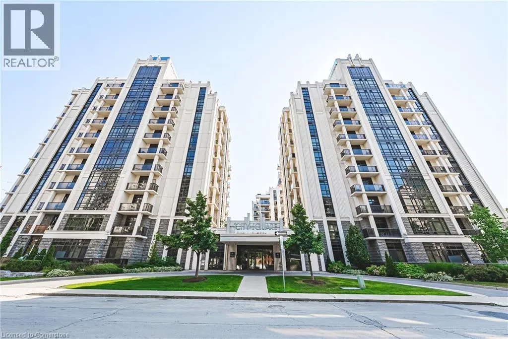 81 ROBINSON Street Unit# 302, #302