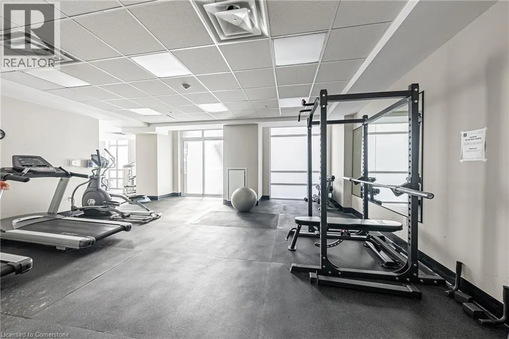 81 ROBINSON Street Unit# 302, #302
