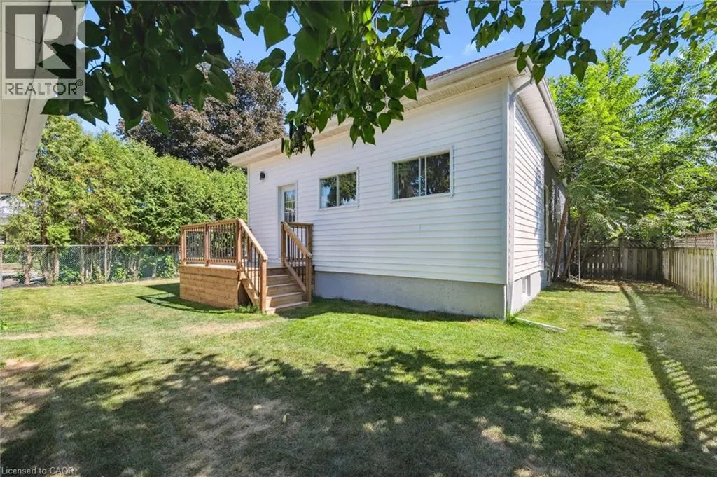 64 POLLOCK Avenue