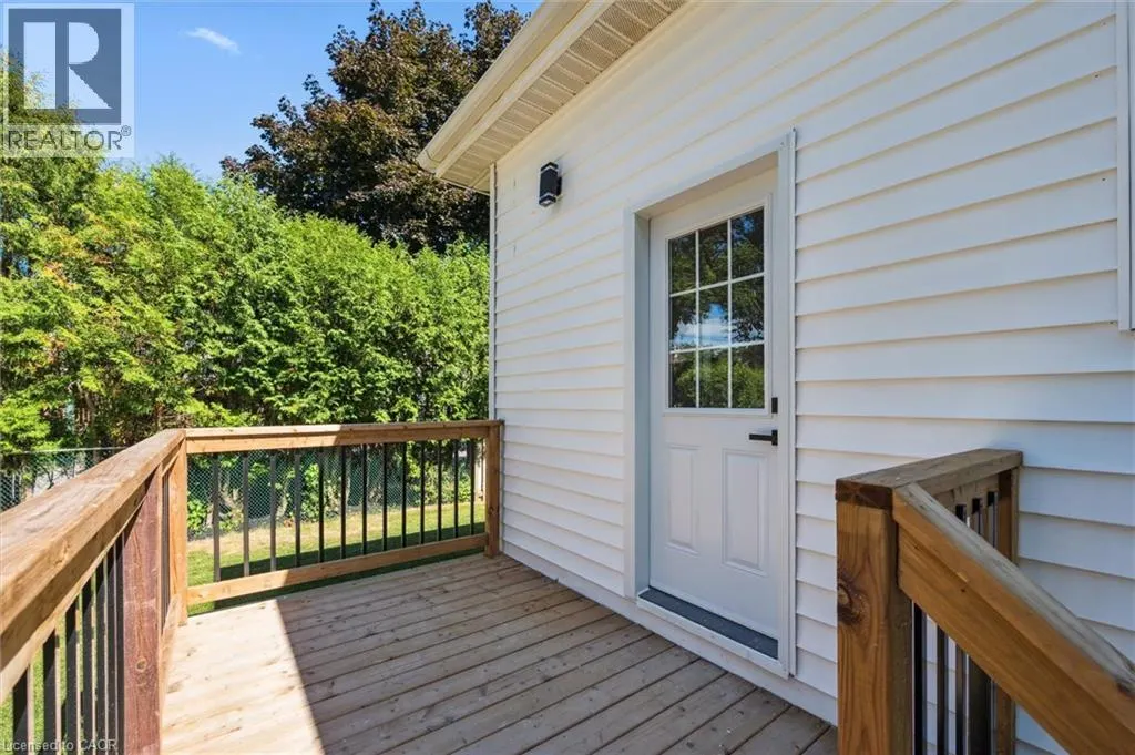 64 POLLOCK Avenue