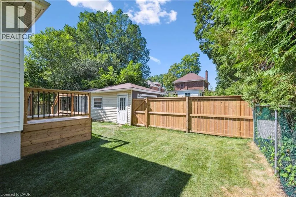 64 POLLOCK Avenue