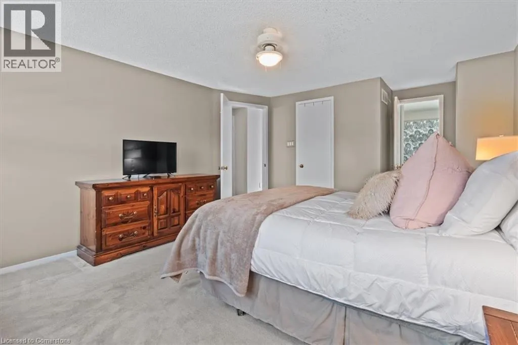 2257 SILVERBIRCH Court