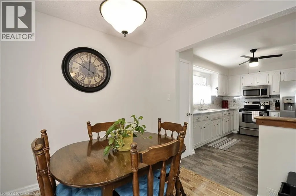44 MARK Crescent