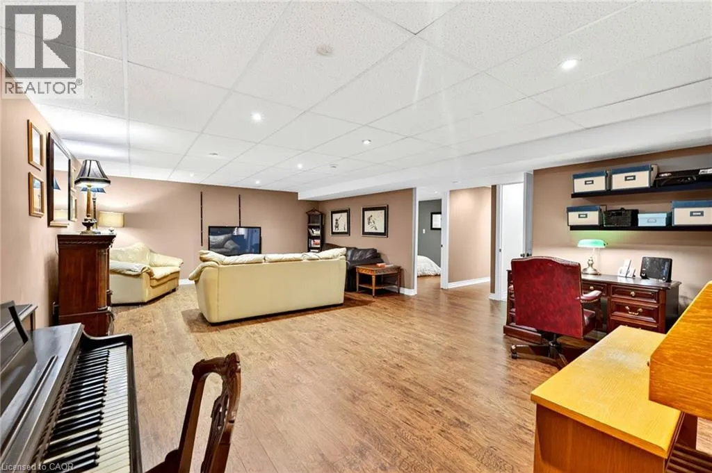 605 WELLAND Avenue Unit# 33, #33