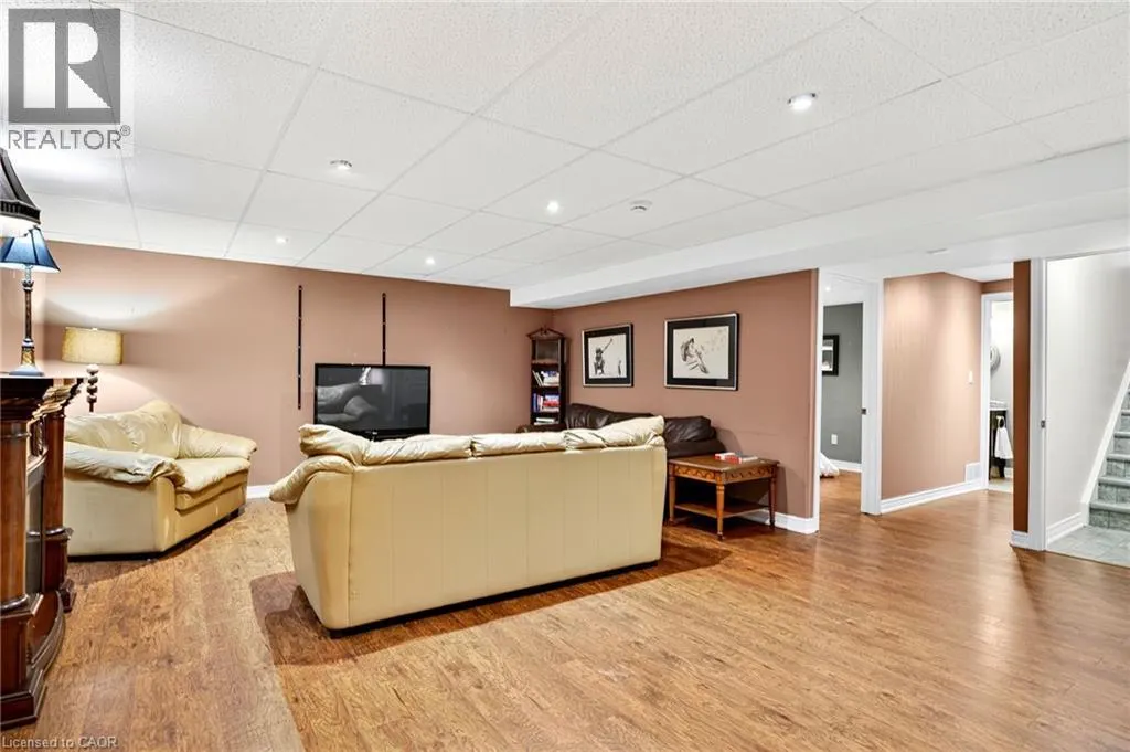 605 WELLAND Avenue Unit# 33, #33