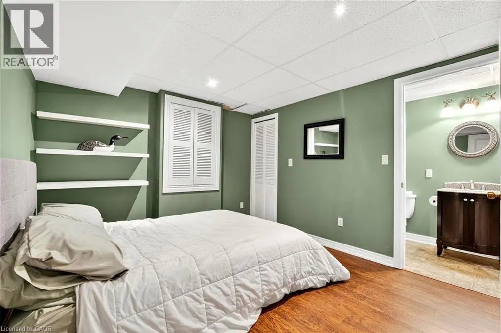 605 WELLAND Avenue Unit# 33, #33