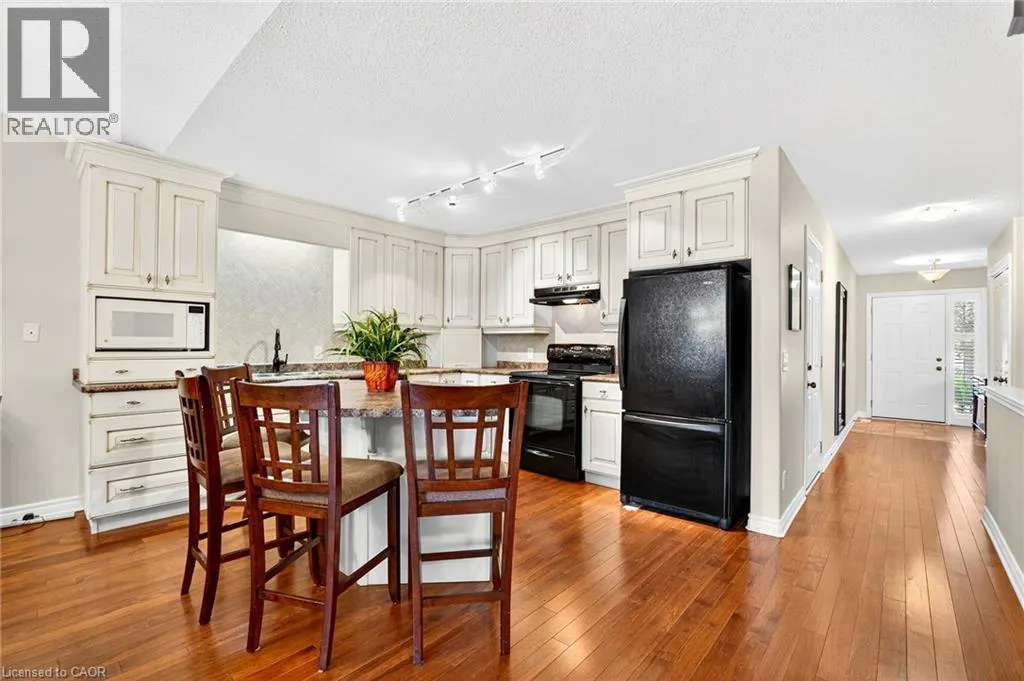 605 WELLAND Avenue Unit# 33, #33