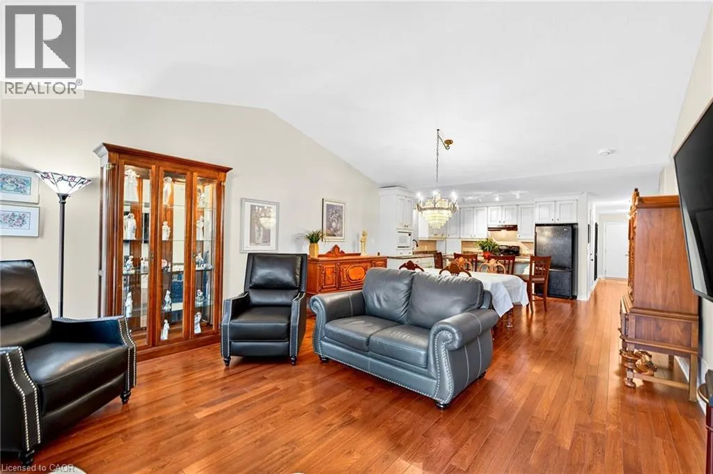 605 WELLAND Avenue Unit# 33, #33