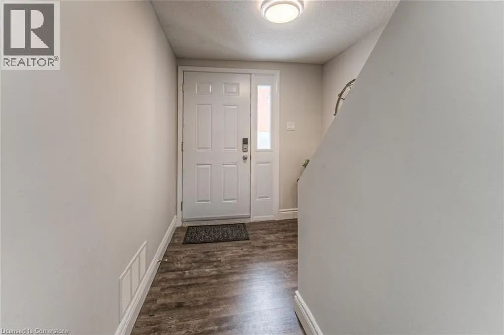 425 KEATS Way Unit# 4, #4