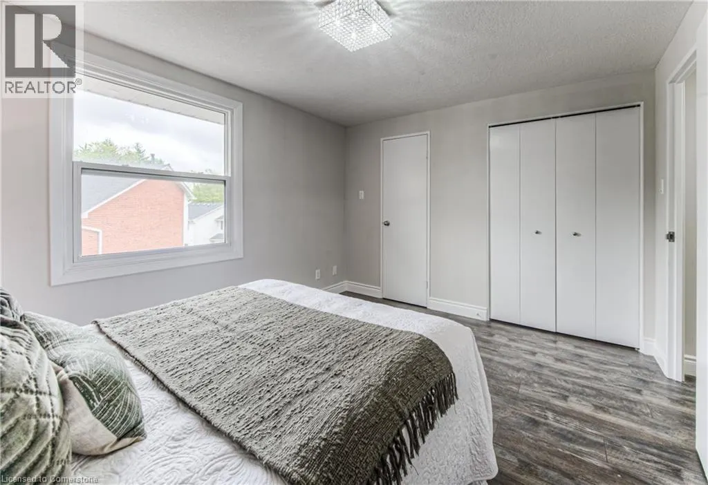 425 KEATS Way Unit# 4, #4