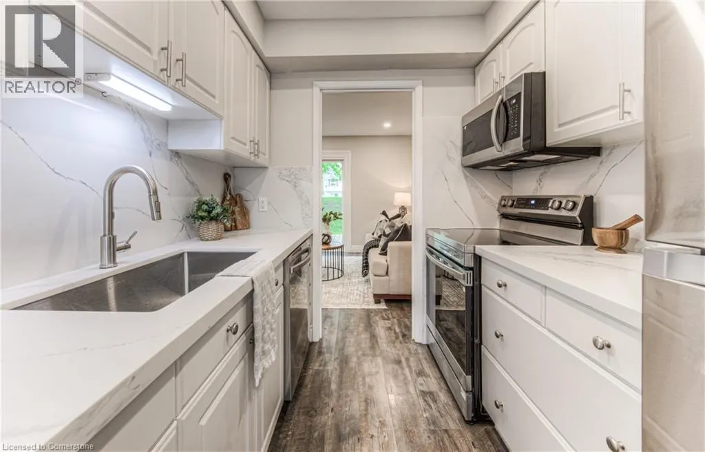425 KEATS Way Unit# 4, #4