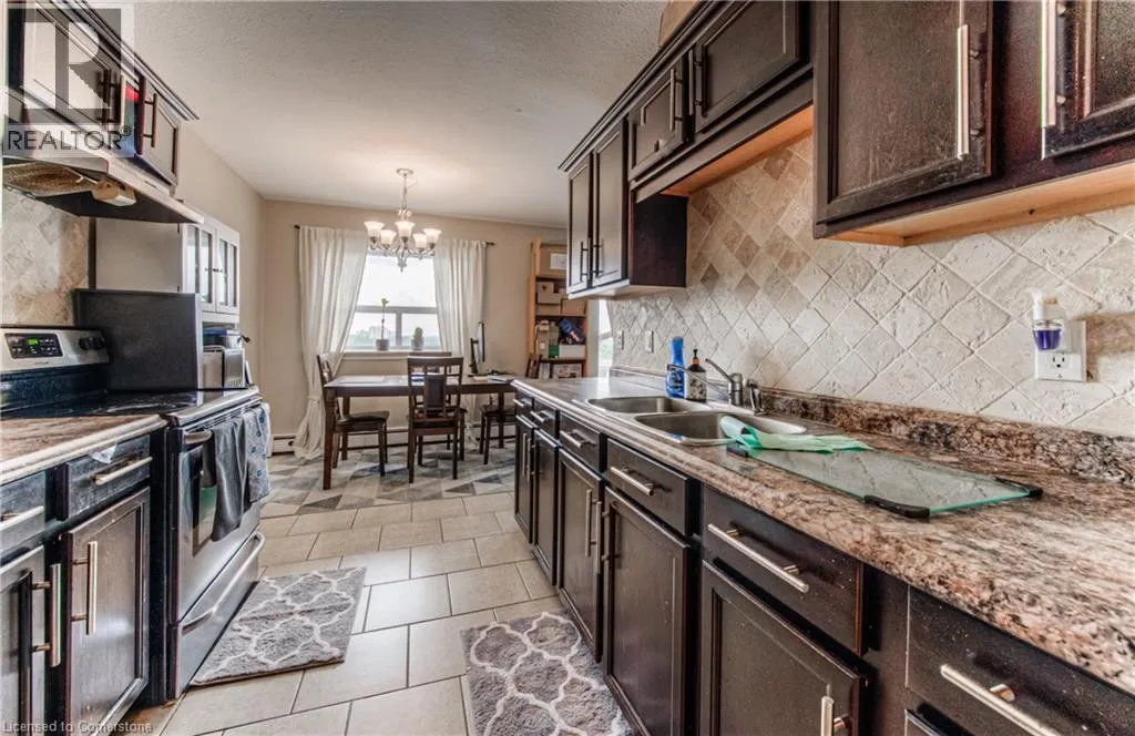 283 FAIRWAY Road N Unit# 501, #501