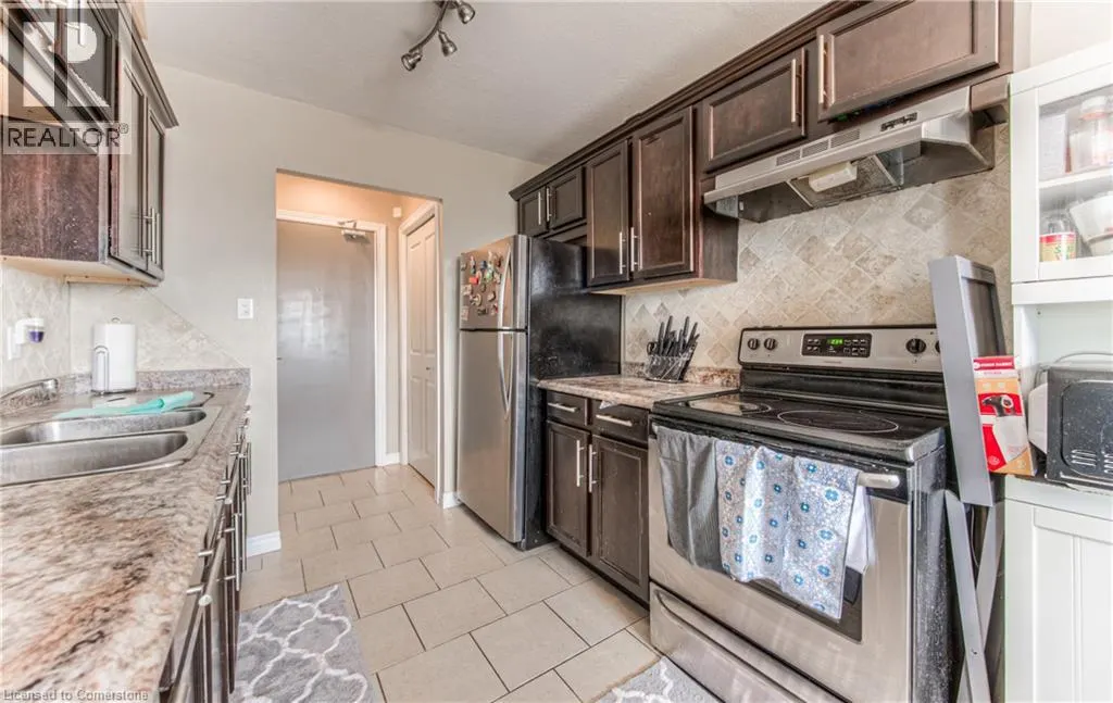 283 FAIRWAY Road N Unit# 501, #501