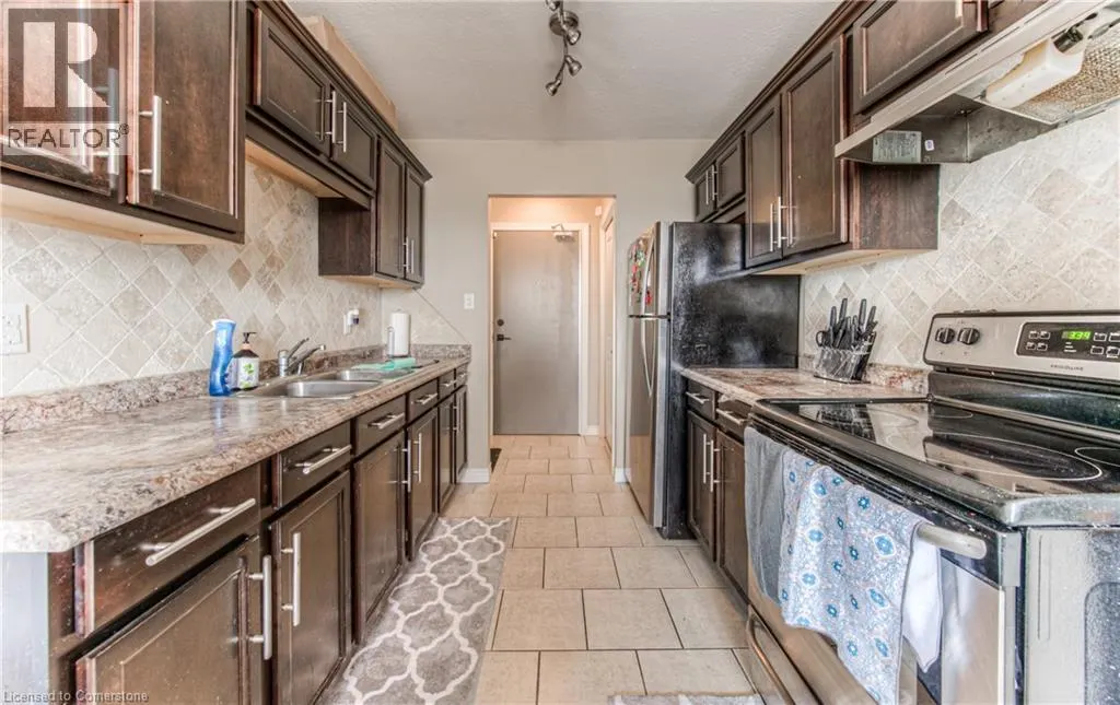 283 FAIRWAY Road N Unit# 501, #501