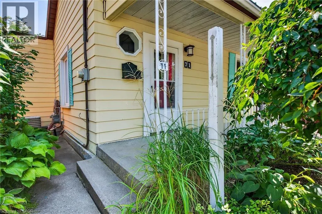 71 BROCK Street