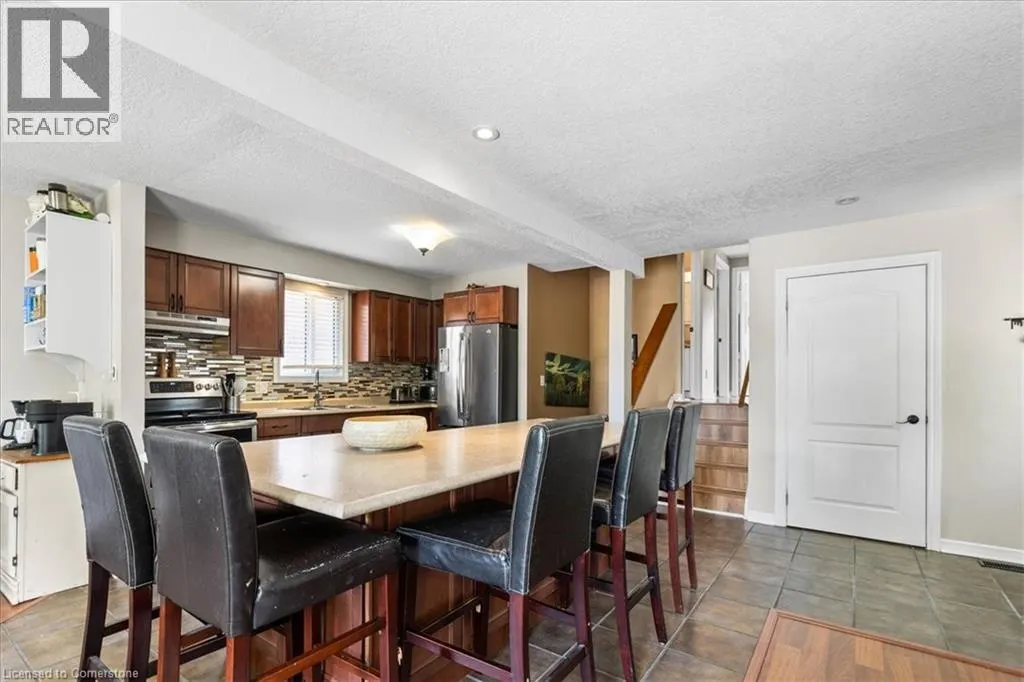 87 OLD CARRIAGE Drive