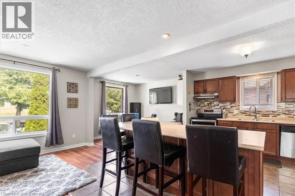 87 OLD CARRIAGE Drive