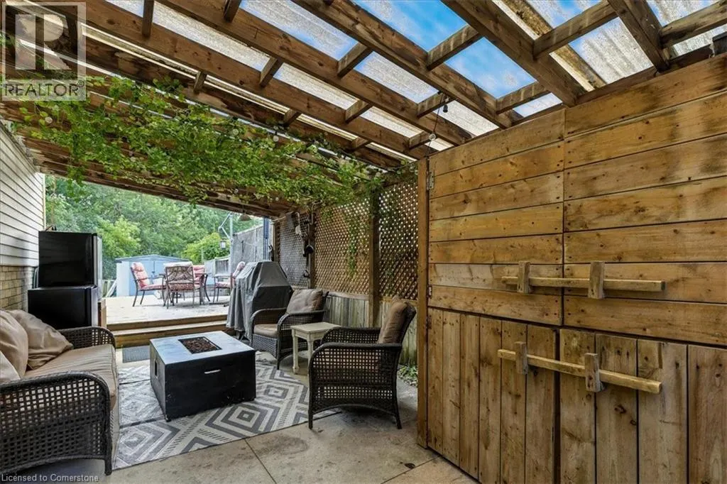 87 OLD CARRIAGE Drive