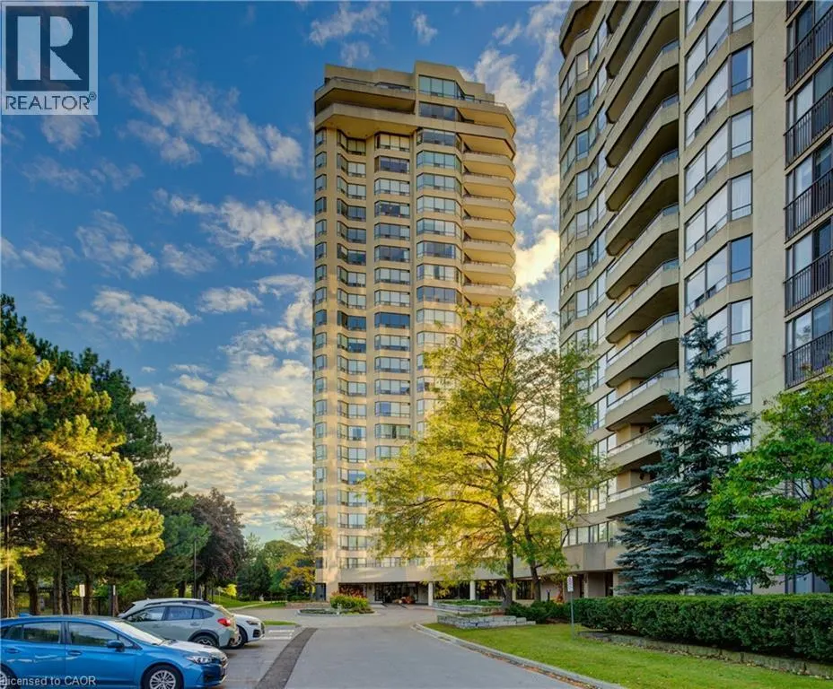 4 WILLOW Street Unit# 1502, #1502