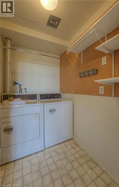 4 WILLOW Street Unit# 1502, #1502