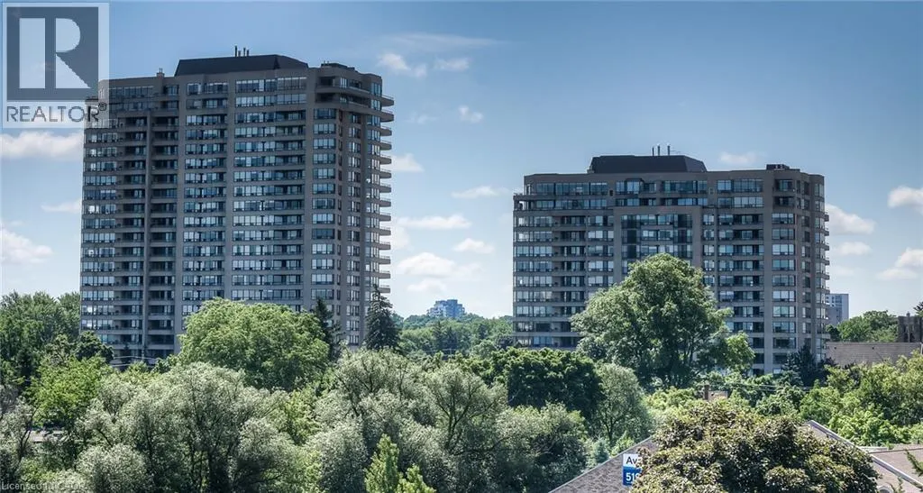 4 WILLOW Street Unit# 1502, #1502