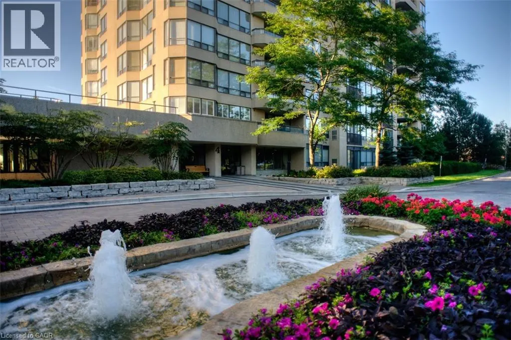 4 WILLOW Street Unit# 1502, #1502
