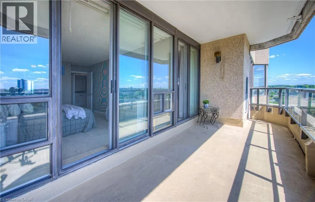4 WILLOW Street Unit# 1502, #1502