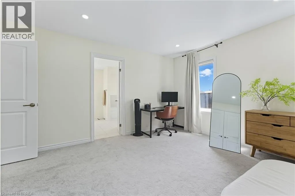 23 WHITTON Drive