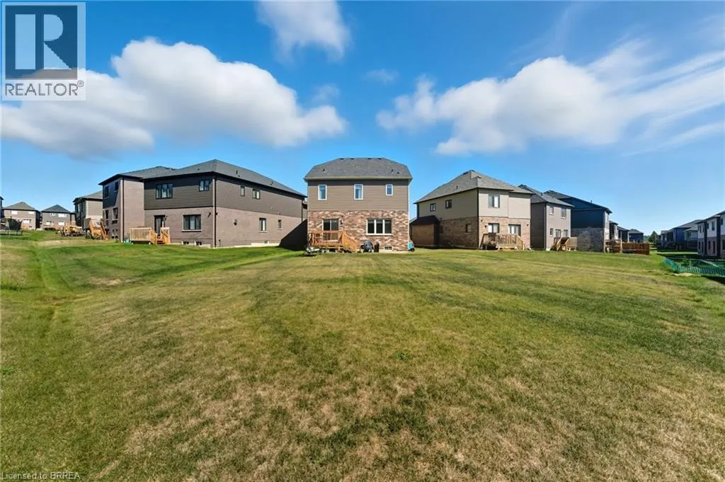 23 WHITTON Drive