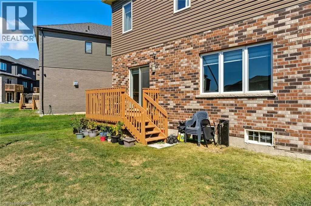 23 WHITTON Drive