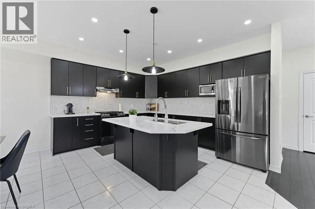 23 WHITTON Drive