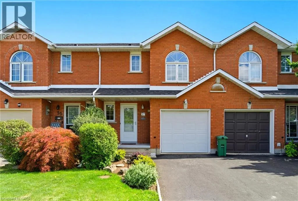 57 PINEWOODS Drive