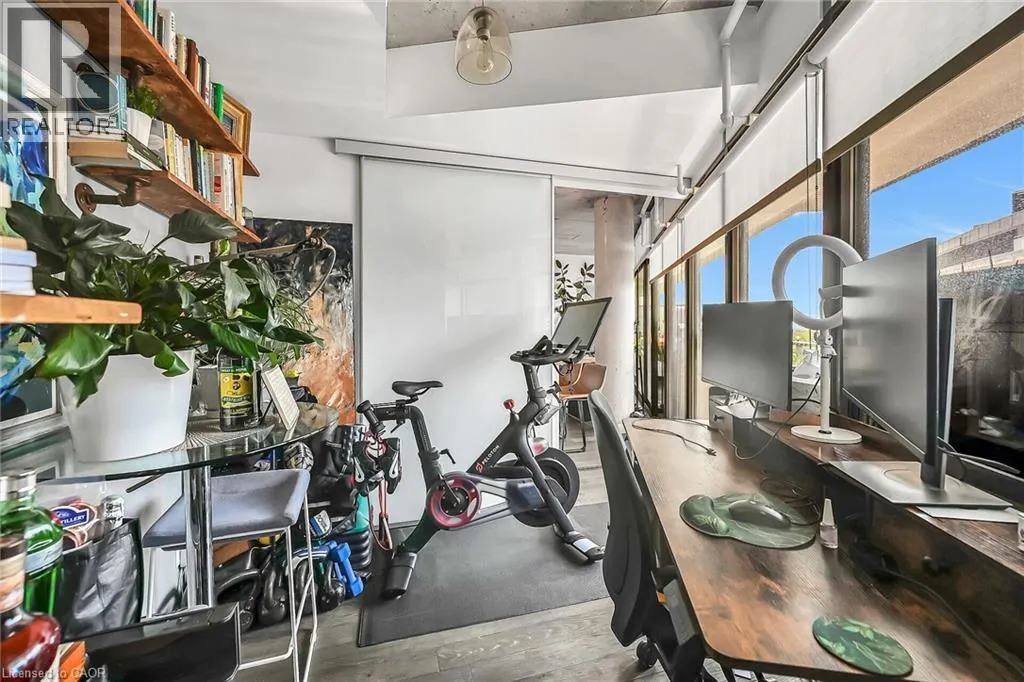 1201 DUNDAS Street E Unit# 902, #902